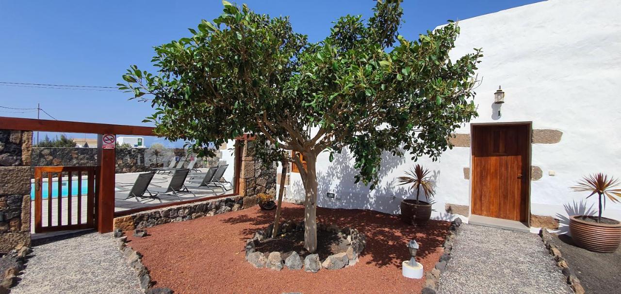 Caserío Leandro II Tías Exterior foto